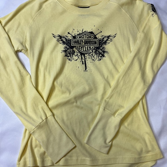 Harley-Davidson Tops - Yellow Womens Harley Davidson Long Sleeve Tee Size Medium